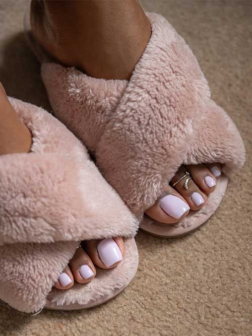 Elegant pale purple pedicure design